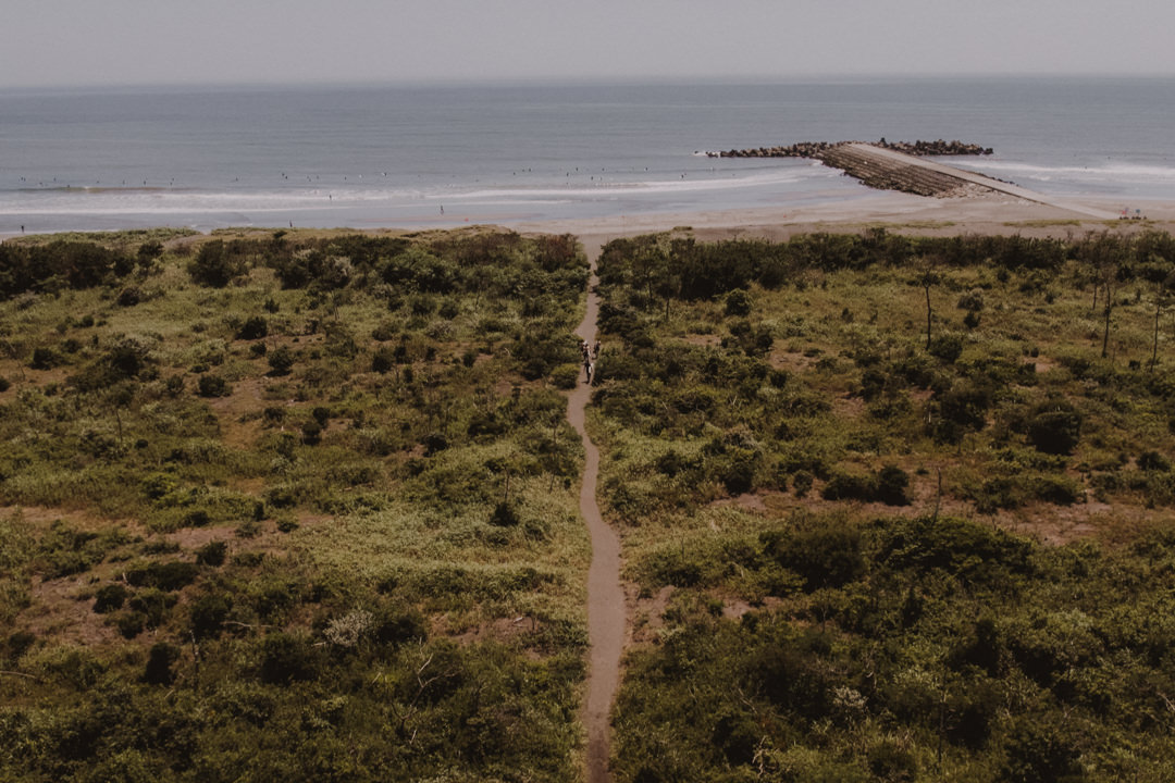 Beautiful elopement in Chiba Japan - Beach