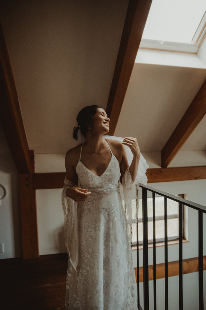 Beautiful elopement in Chiba Japan - Bride smiling