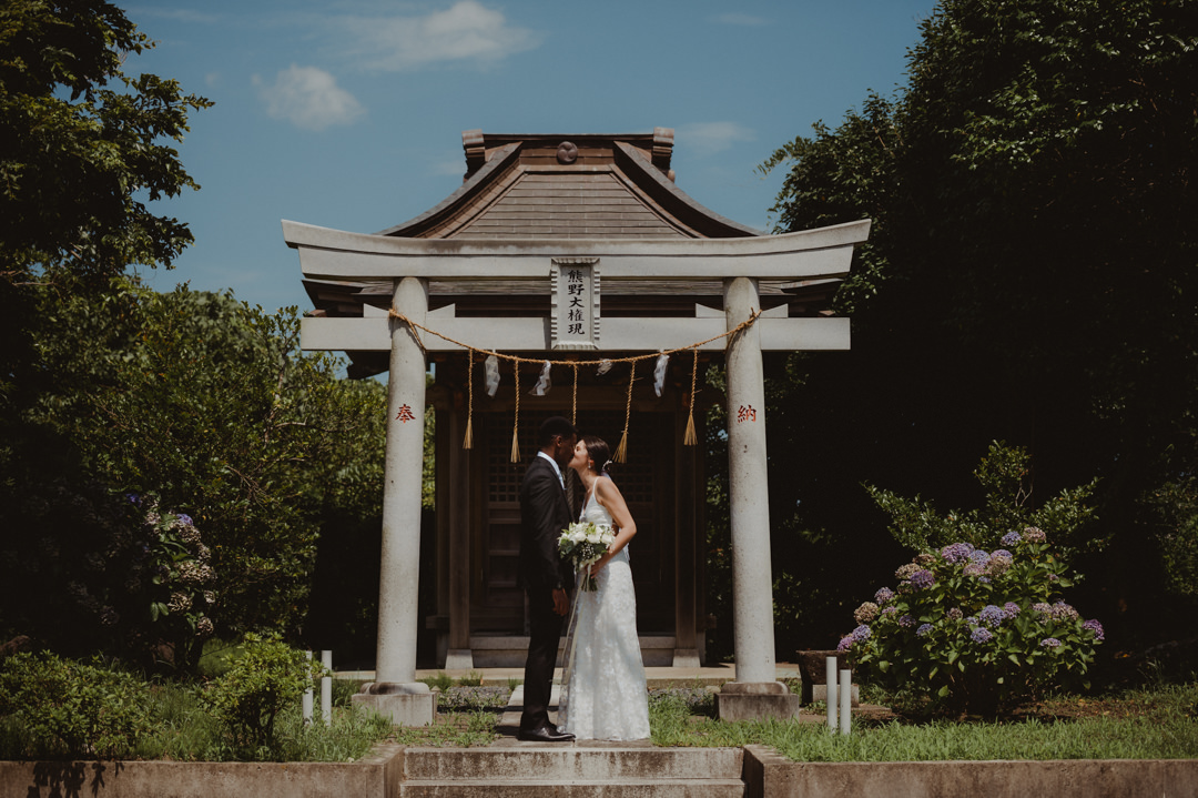 Beautiful elopement in Chiba Japan - First look kiss