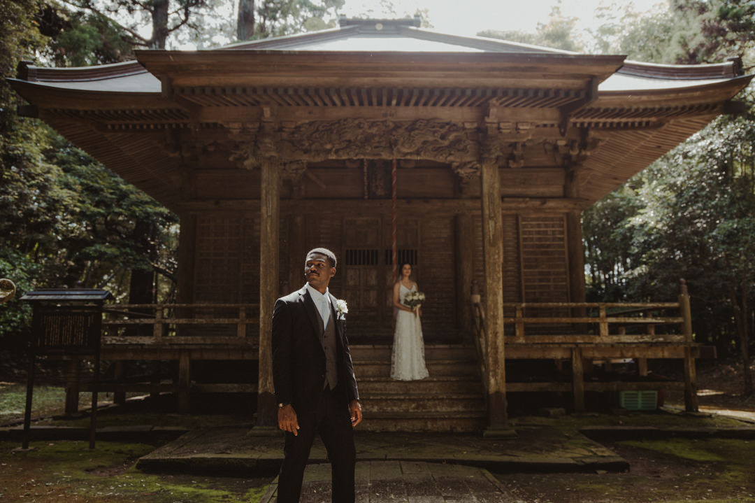 Beautiful elopement in Chiba Japan - In front of the shrine