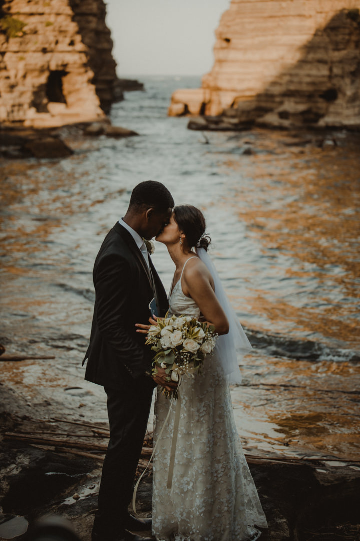 Beautiful elopement in Chiba Japan - First kiss