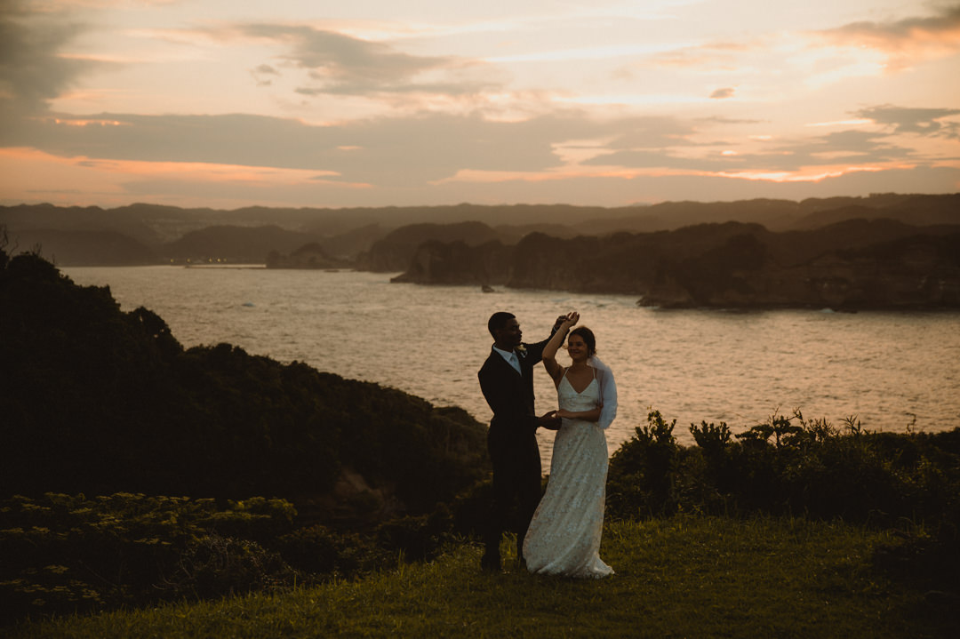 Beautiful elopement in Chiba Japan - First dance