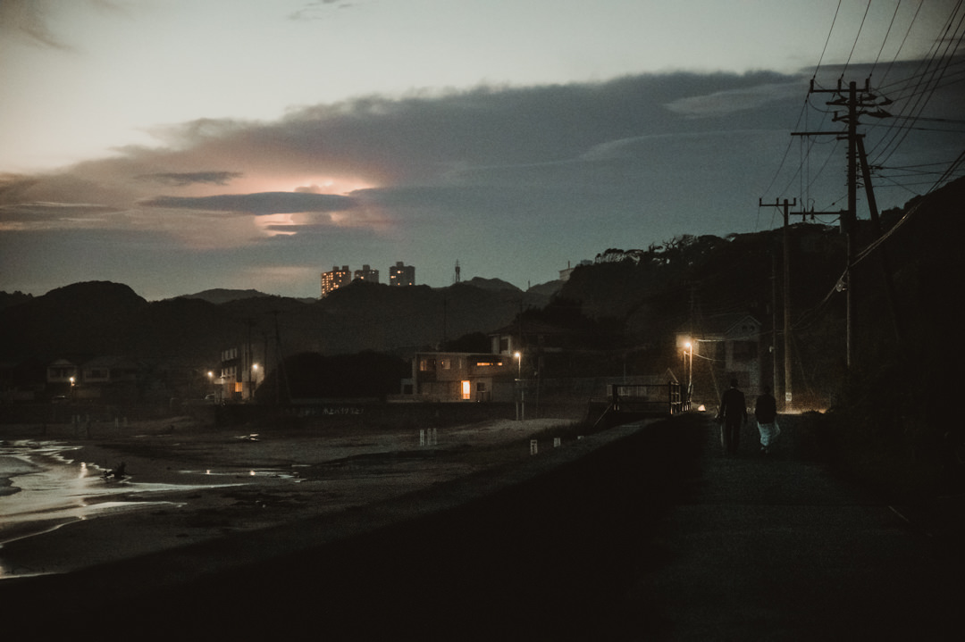 Beautiful elopement in Chiba Japan - Storm in a distance
