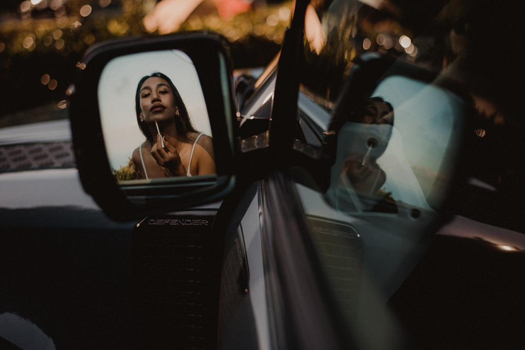 Overland elopement Japan - Perfect setting for makeup