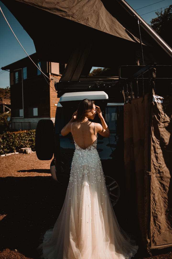 Overland elopement Japan - Bride
