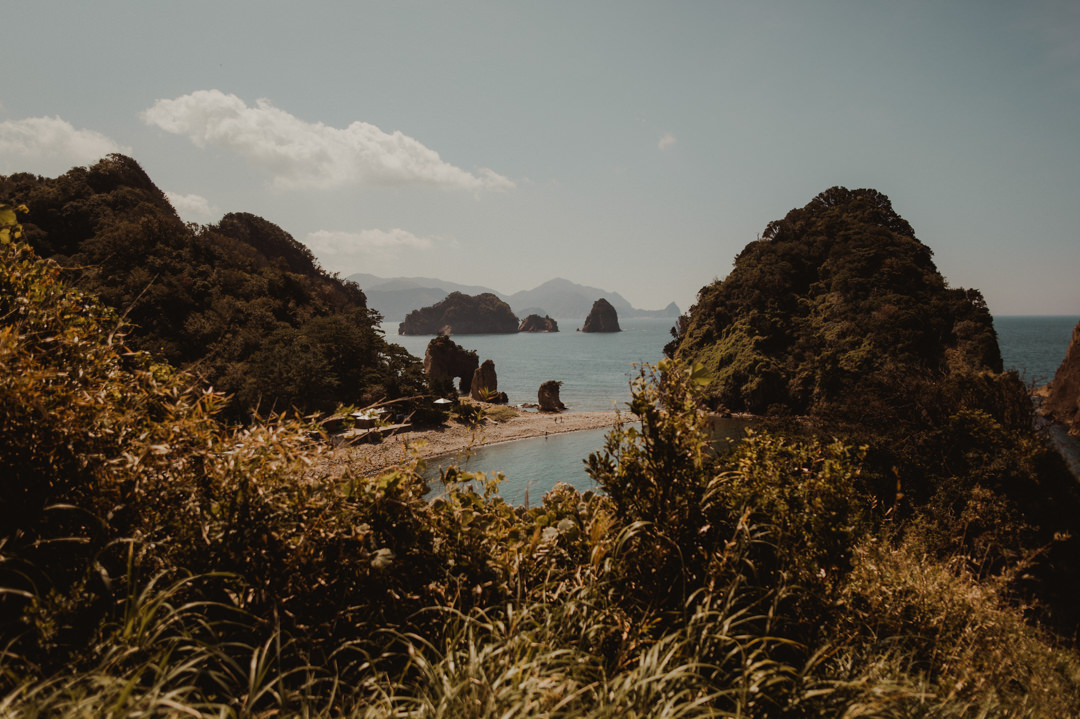 Overland elopement Japan - Beautiful nature in Japan
