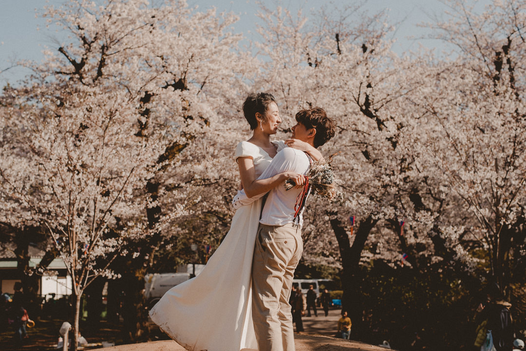 perfect backdrop for the couple in love
