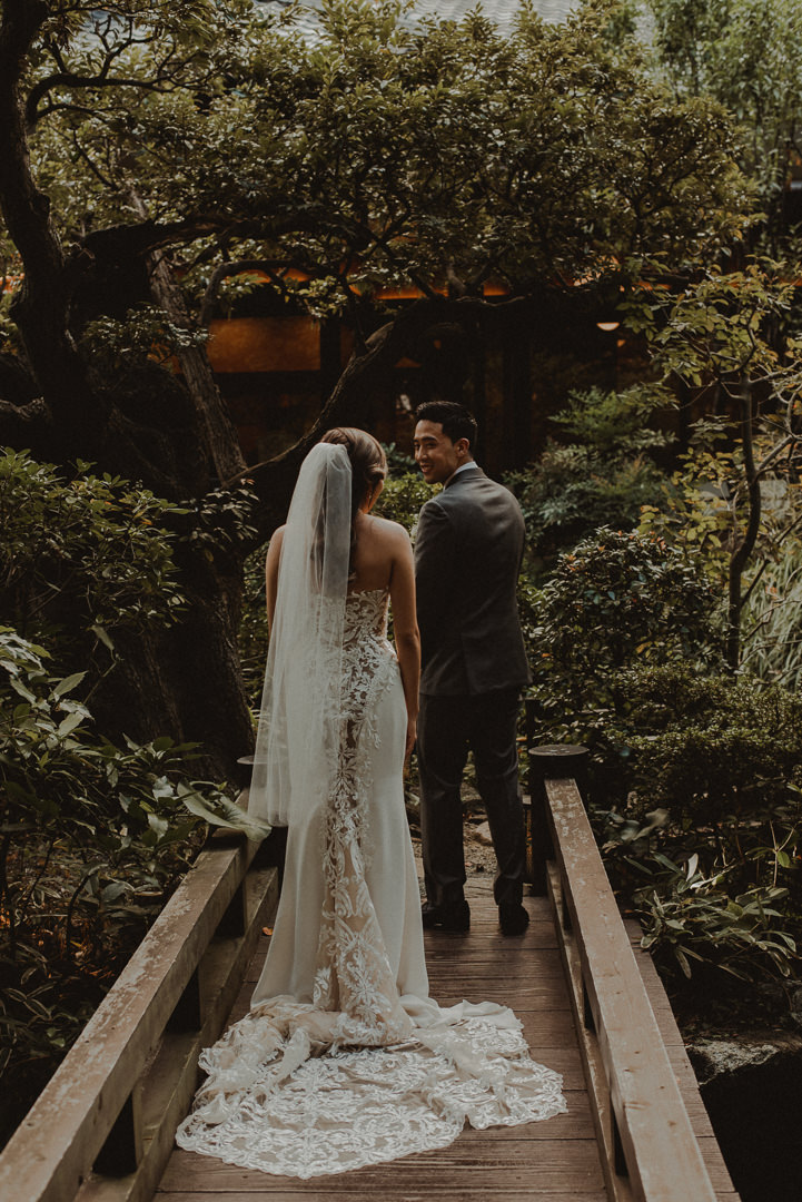 First look during Ryokan elopement