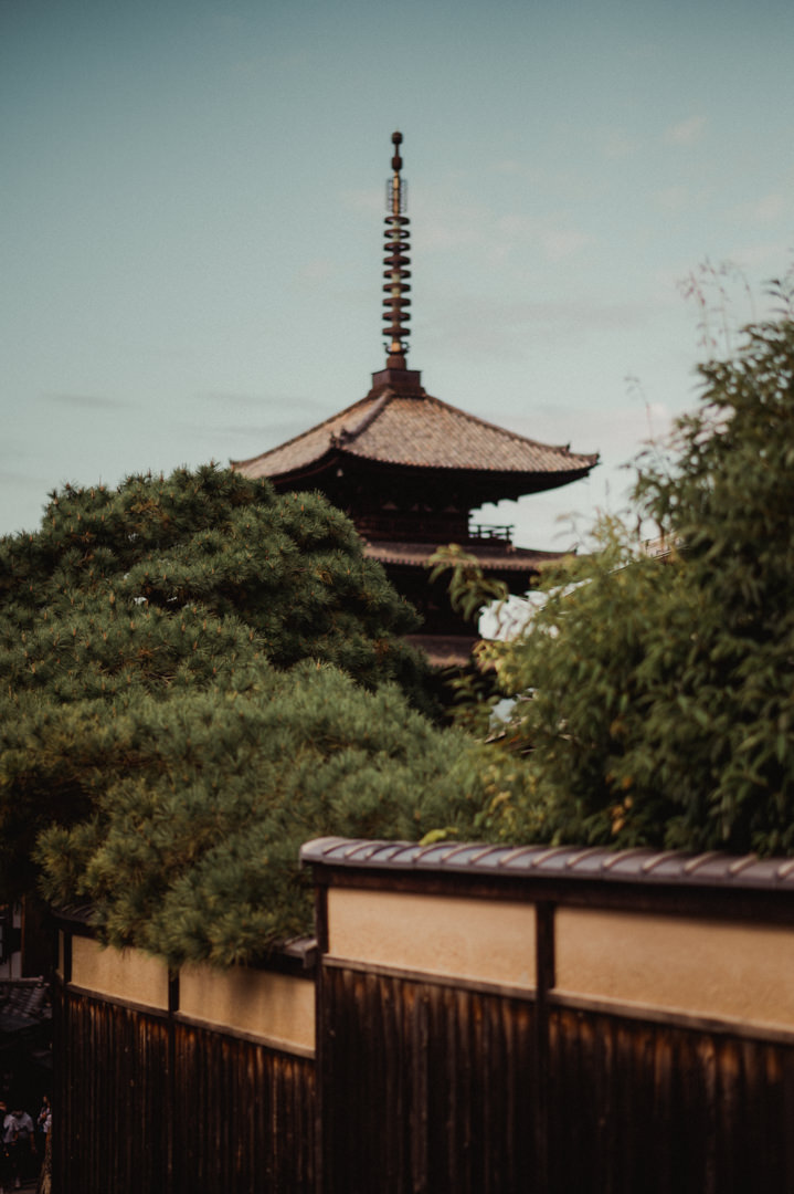 Elope in Kyoto - Pagoda