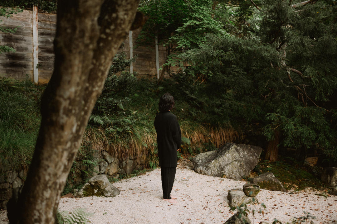 Elope in Kyoto - Waiting First Look
