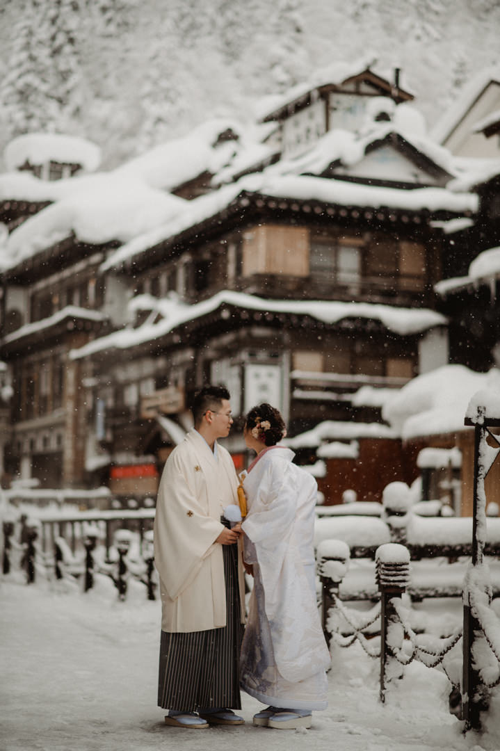 Ginzan Onsen Elopement - People in the snow