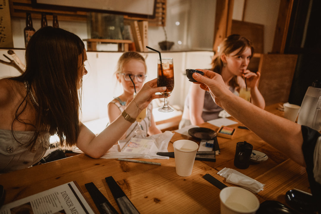 Family Elopement in Japan - Family dinner at local restaurant 