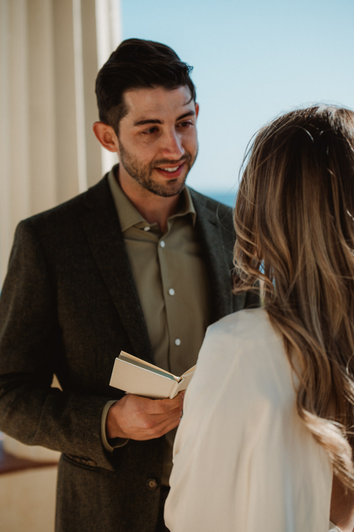 marimurtra elopement - groom is reading his vow