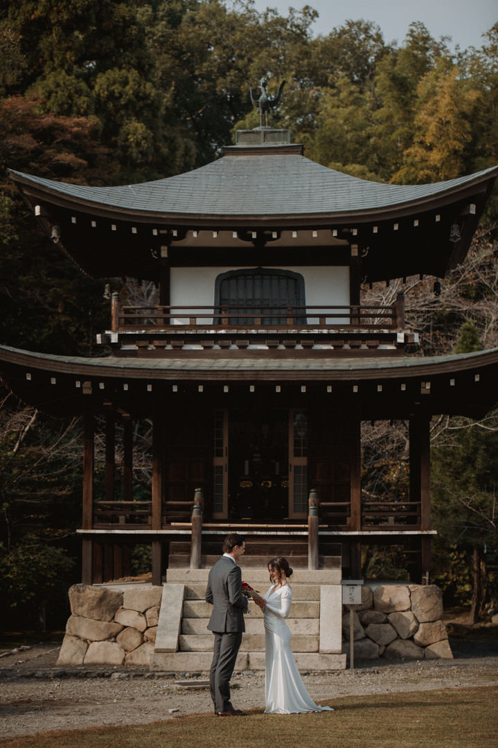 Private Elopement Kyoto - Exchanging their vows