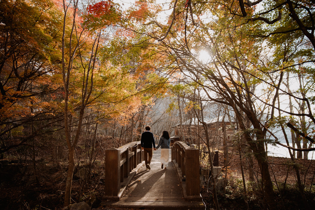 laid-back elopement in japan - couple on the bridge 