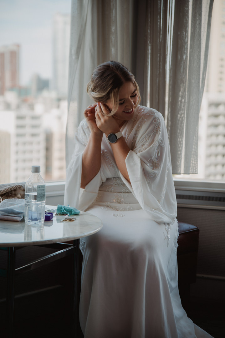 tokyo park elopement - bride is getting ready