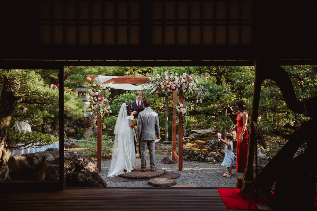 The ceremony at the venue in Kyoto.  Jewish Elopement in Japan