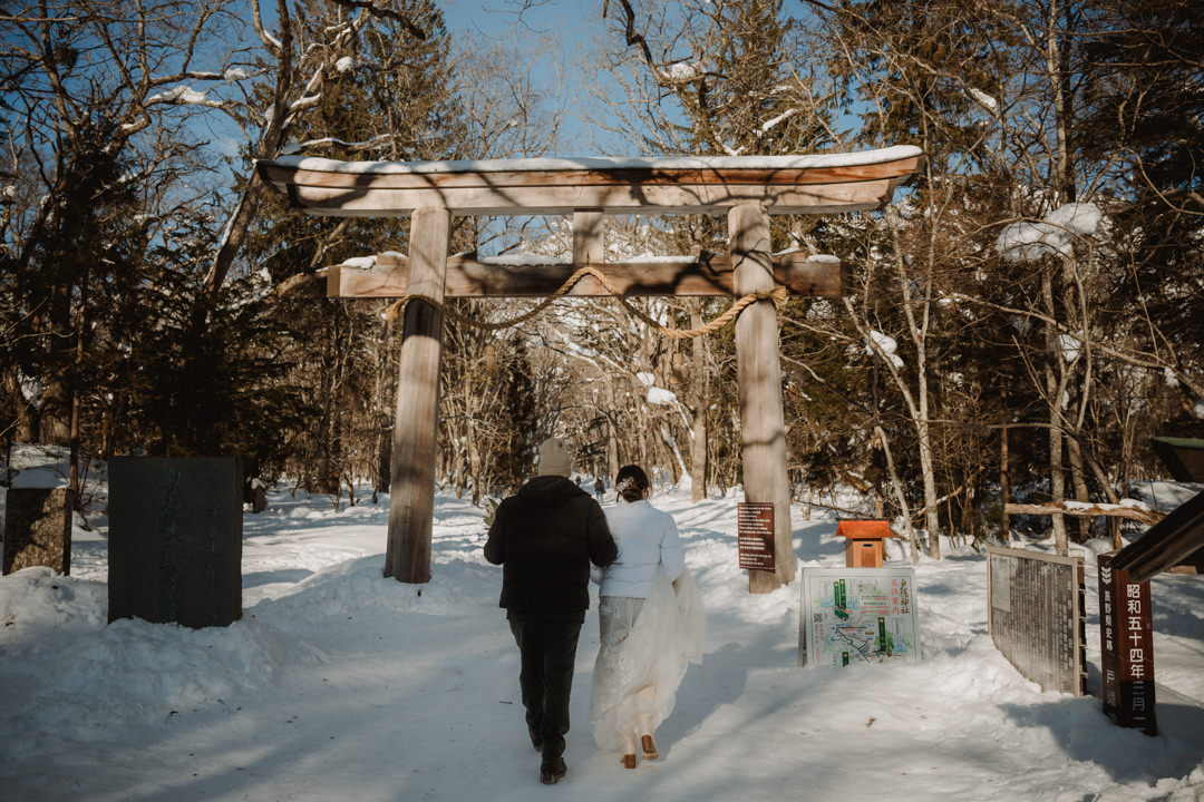 The couple arrives at shrine. Nagano Snow Elopement