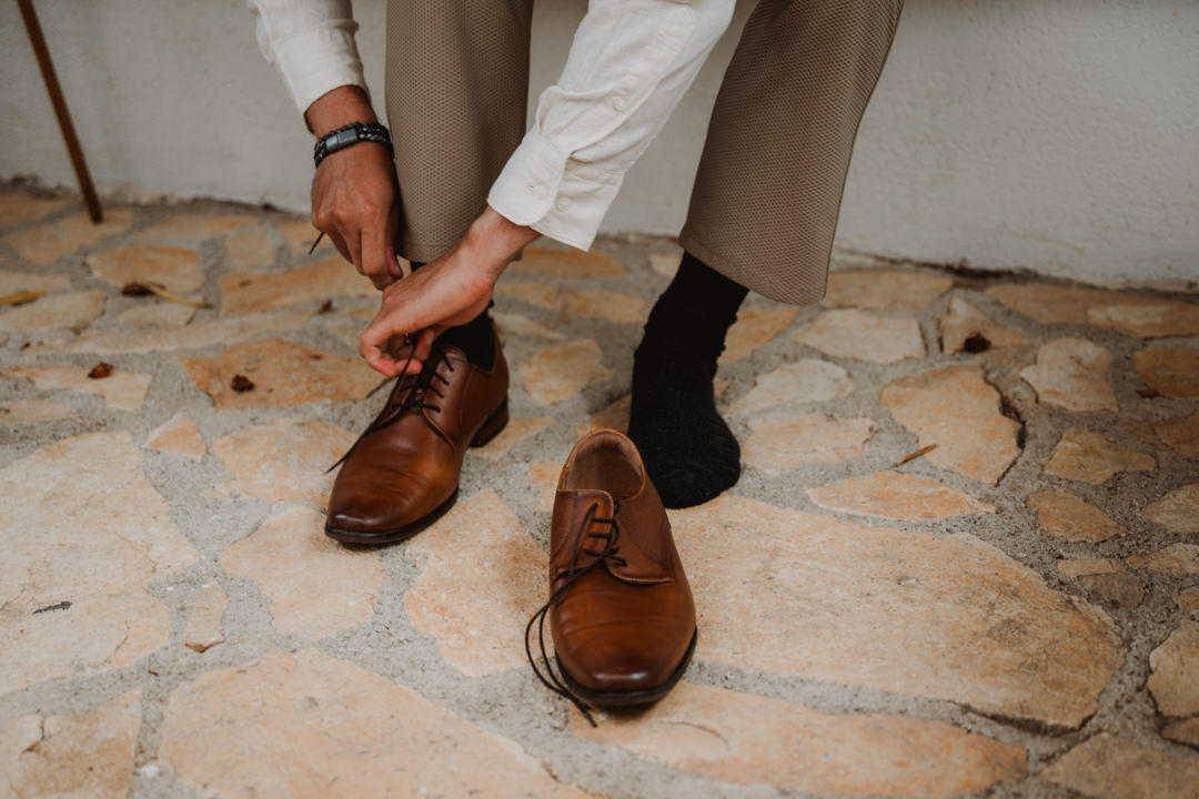 The broom gets ready, a Adriatic sea elopement in Croatia